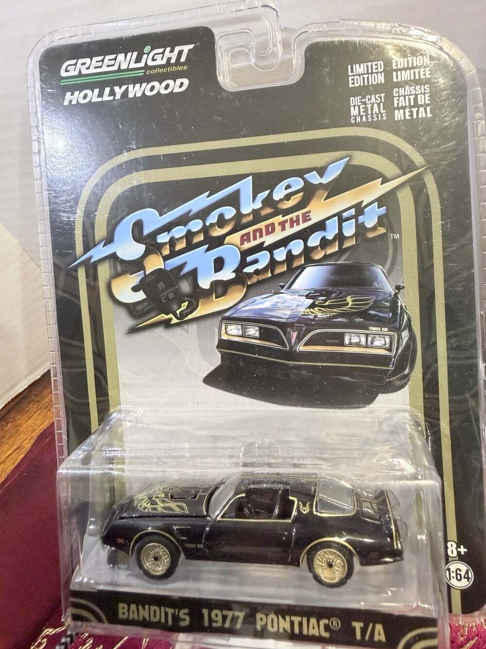 GreenLight Hollywood Smokey and the Bandit 1977 Pontiac T/A 1:64